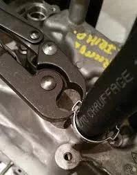 BAHCO fogó az OETIKER™-Kle mmen bilincshez