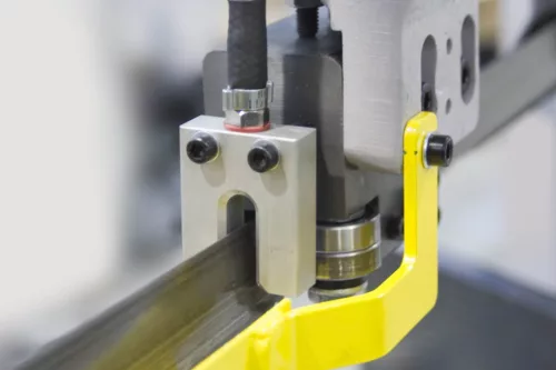 Linie de lucru cu ferăstrău cu bandă BOMAR 610.450 DGH