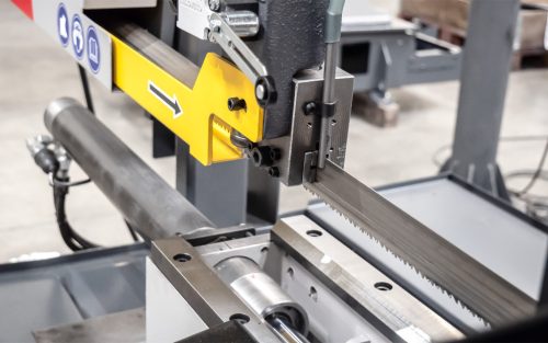 Fierăstrău cu bandă BOMAR Proline 520.450 H