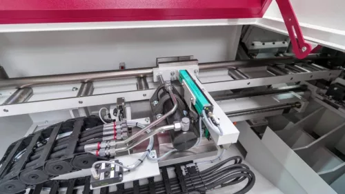 Mașină de tăiat cu disc BEHRINGER EISELE pentru oțel HCS 90 E