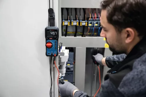 BOSCH Expert Digitális multiméter EXDM600-17