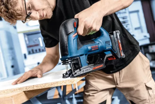 BOSCH Expert Szúrófűrész EXST18V-155B