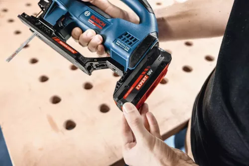BOSCH Expert Szúrófűrész EXST18V-155B